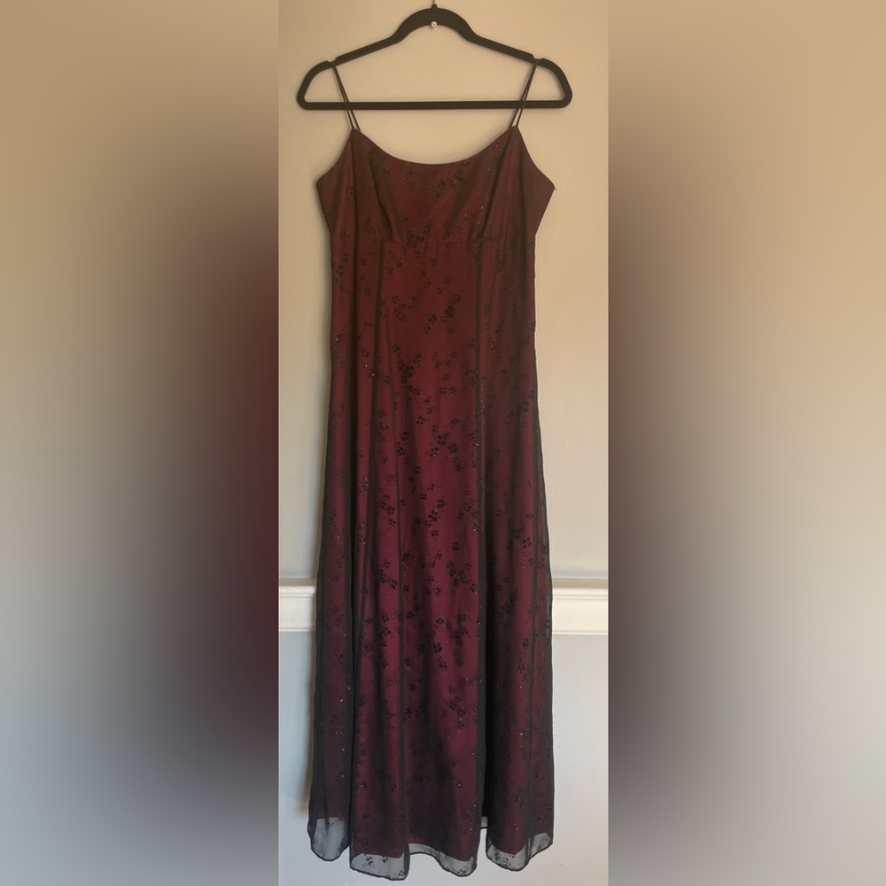 Women’s dress size 8